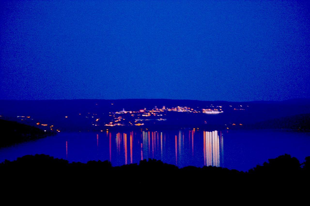 A Cayuga Lakefront Inn - Hotel Alt, Ithaca New York Exterior photo